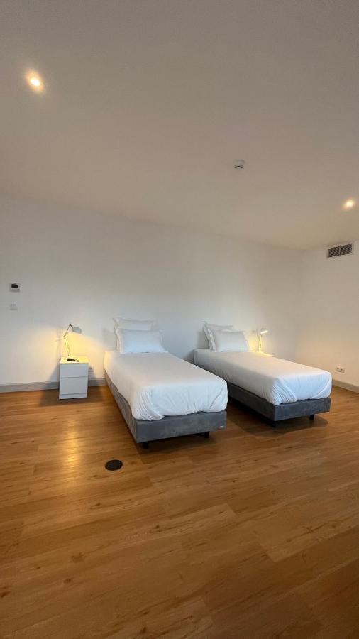 Matriz 55, Hostel & Suites Ponta Delgada Exteriör bild